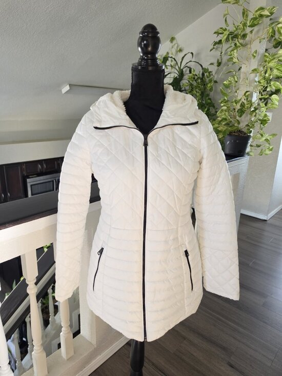 Kenneth Cole Jackets & Blazers - Kenneth Cole New York White Quilted Hooded Sherpa Puffer Jacket Mid-Length S/P